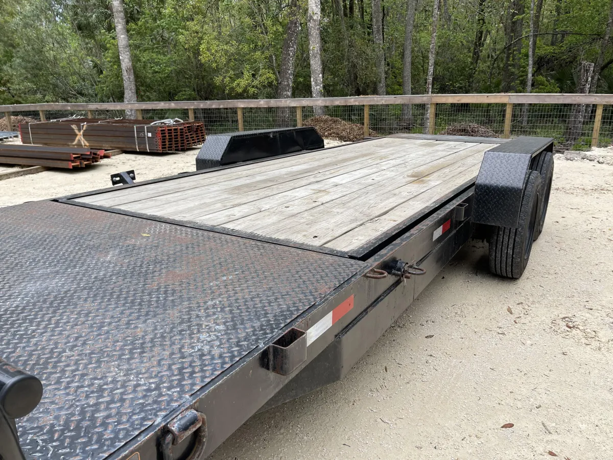 22 ft Tilt Deck