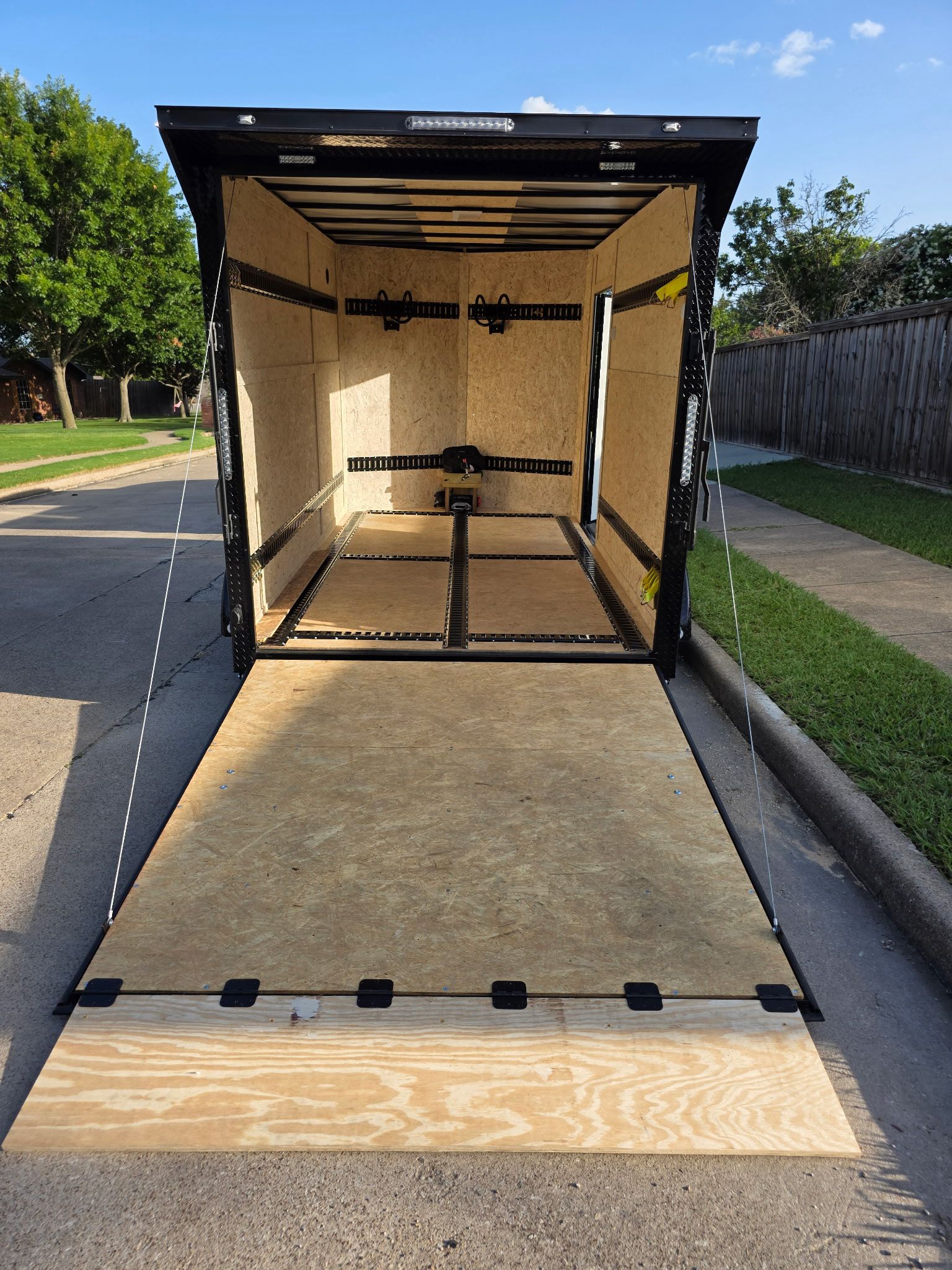 Enclosed Trailer 12' x 7'