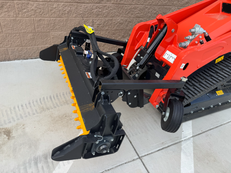 Kubota SCL1000 Power Rake