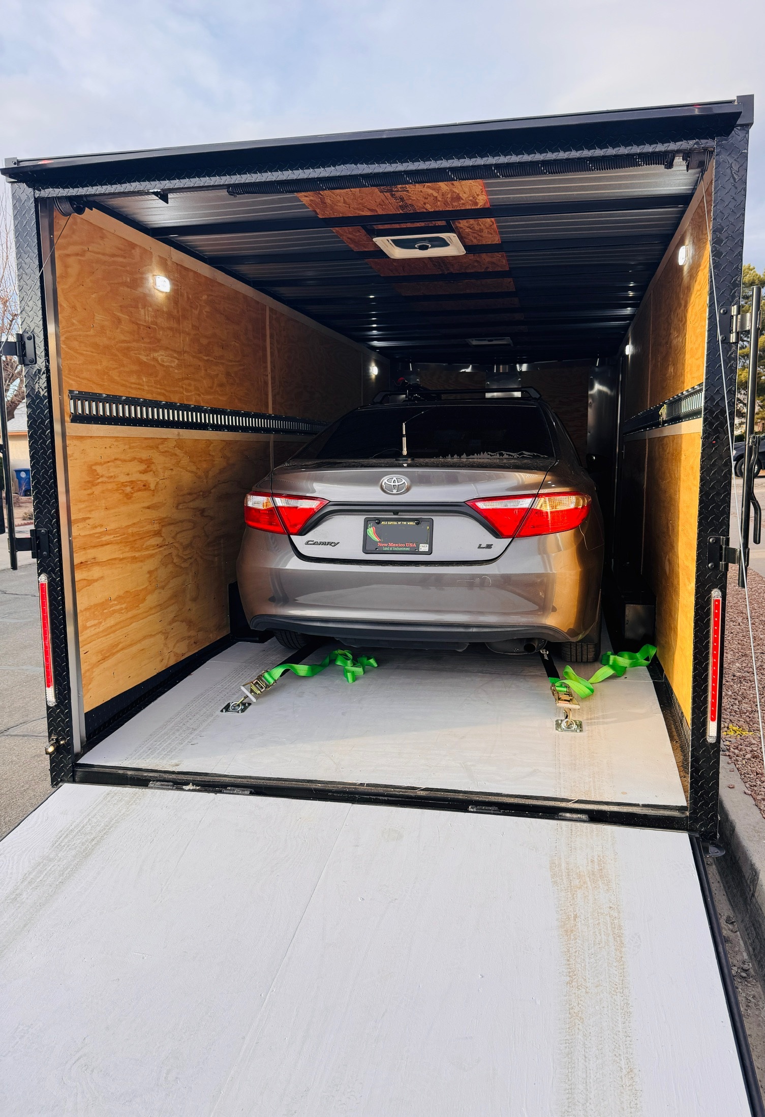 22ft Enclosed Rental